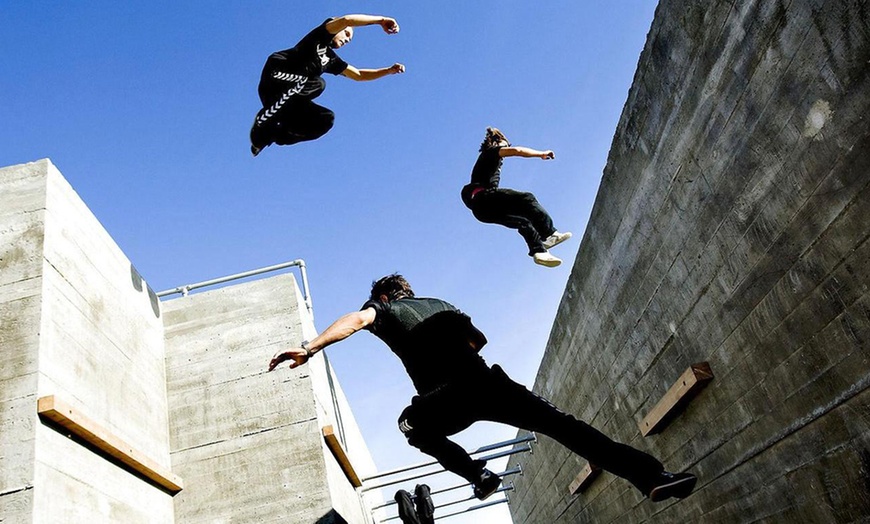 Image 1: Cours de parkour pour adulte ou adolescent