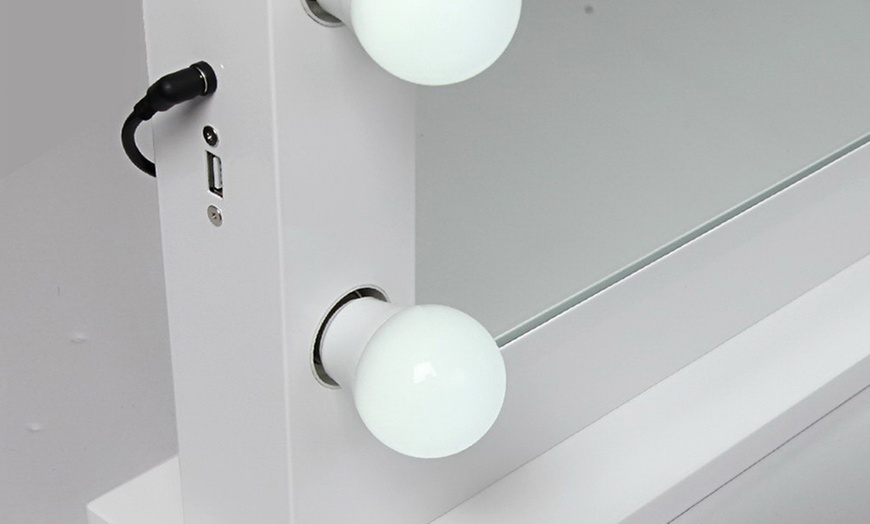 Image 8: Make-Up Mirror with LED lights