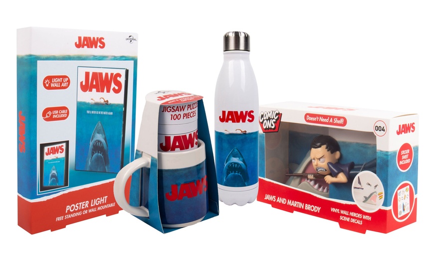 Image 2: Jaws-Themed Gift Collection