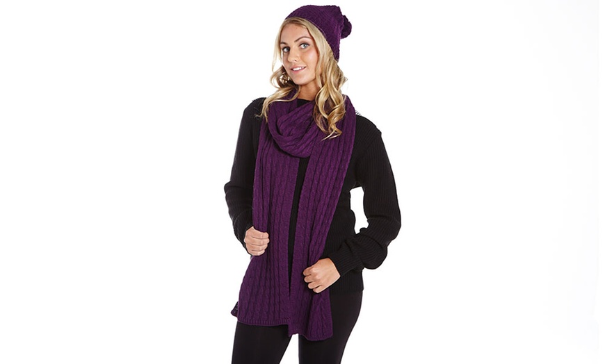 Image 6: Knit Hat and Scarf Set