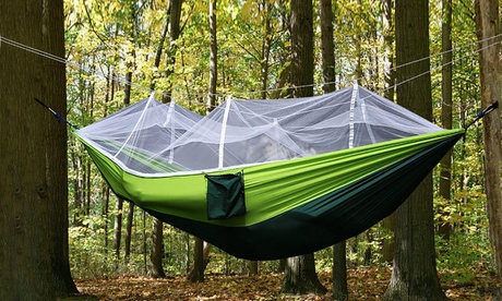 Amaca con zanzariera e tasche, disponibile in 2 colori