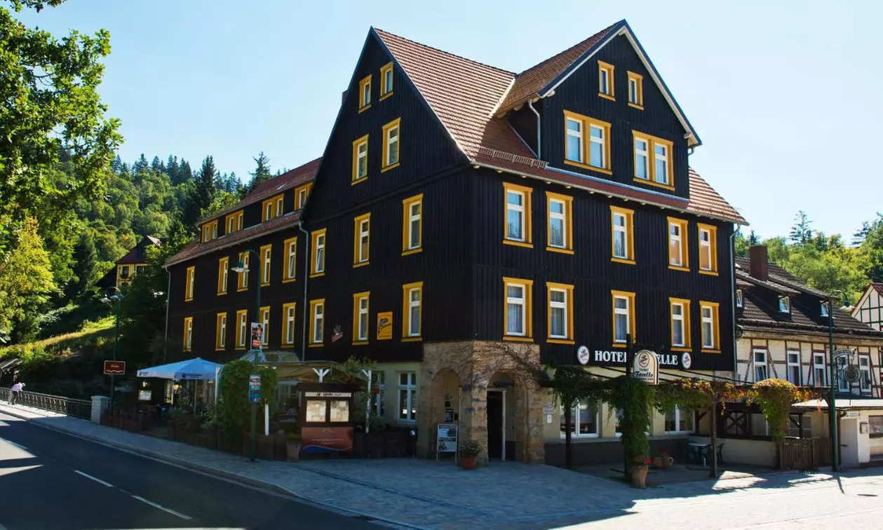 Harz: 2-5 Nächte für Zwei im Doppelzimmer mit Frühstück und Sauna im Ferienhotel Forelle in Thale - Primary Image