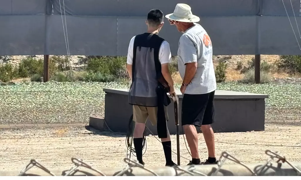 Shotgun and Clay Shooting Experience with Instruction at Redlands Shooting Park - Perfect for Beginners and Enthusiasts - Second Medium