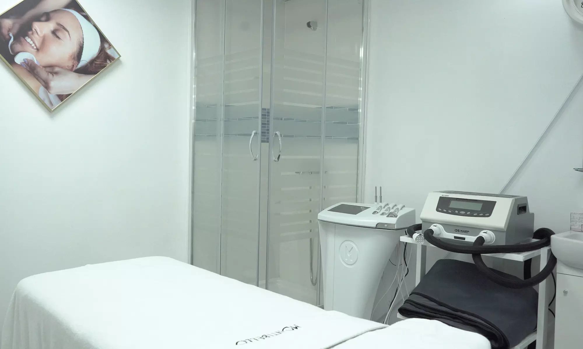 1 o 2 sesiones de Hyaluronpen para para cuello y escote