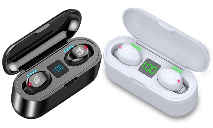 Image 7: TWS Bluetooth Earbuds - Water-Resistant with Power Bank