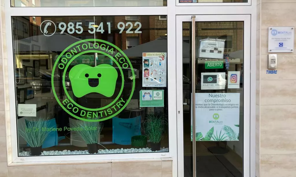 Limpieza bucal con ultrasonidos y blanqueamiento led en Dentales