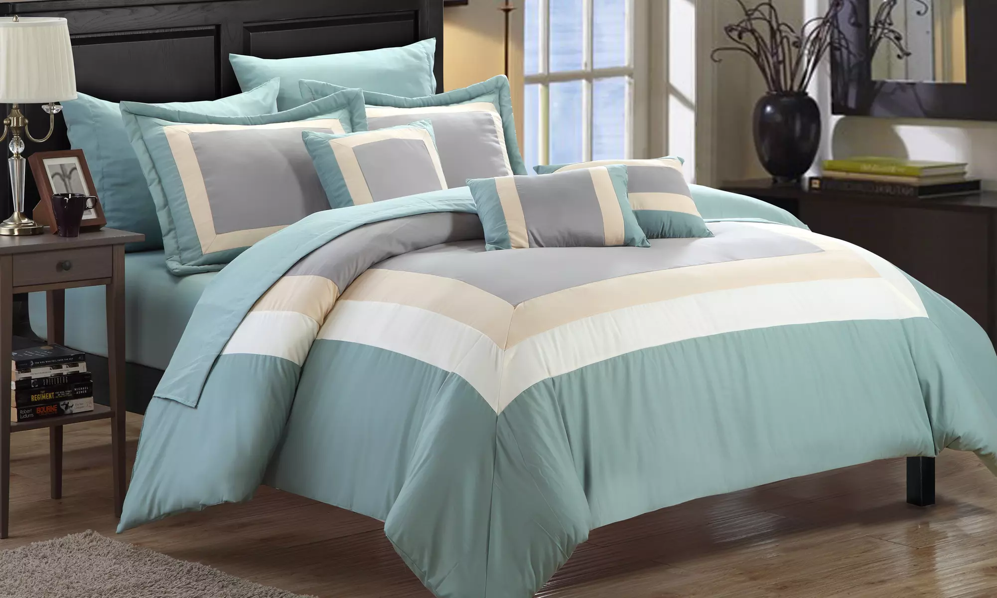 10-Piece Oversized Danny Comforter Set with Sheets Included - Second Medium