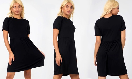 Robe à manches courtes