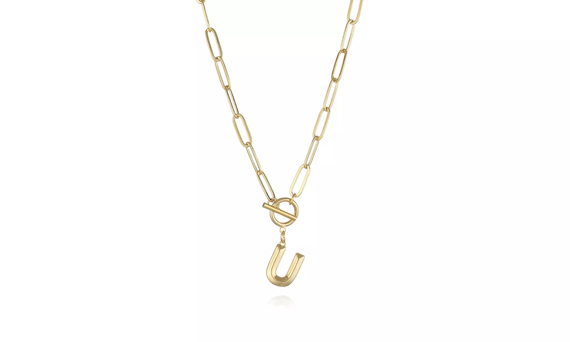 Collier avec pendentif initiale