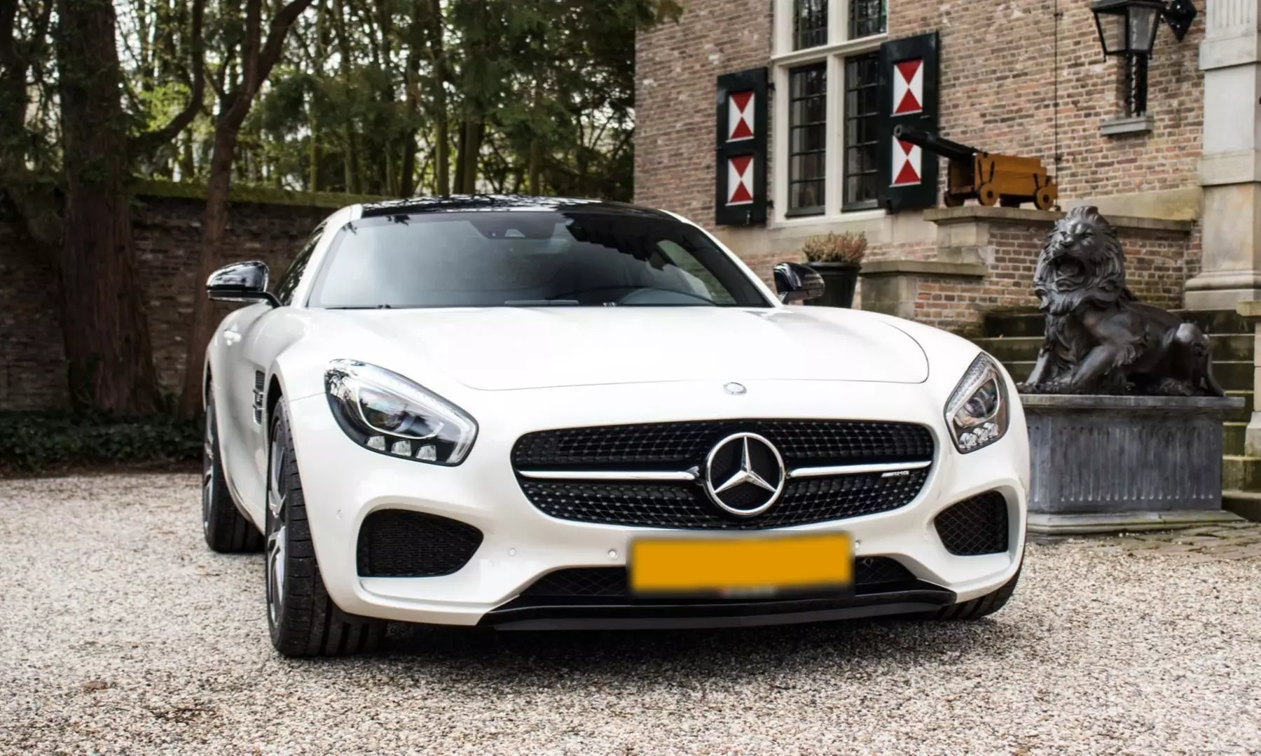 Rijden in een sportwagen