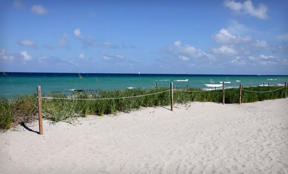 Two-, Three-, or Seven-Night Stay at The Desoto in Hollywood, FL - Primary Image