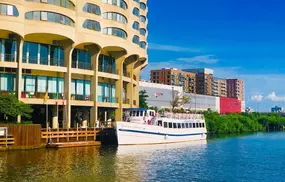 90-Minute Chicago Architecture Boat Tour in Chicago River