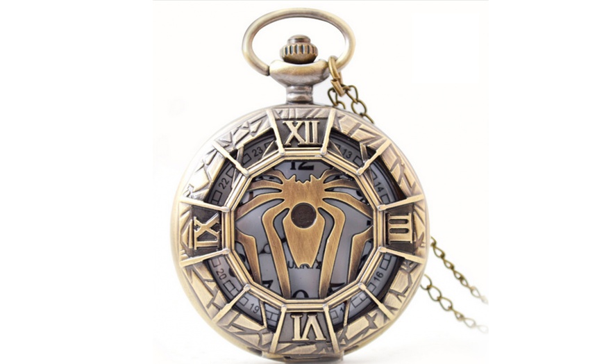 Image 3: Clamshell Unisex Pocket Watch