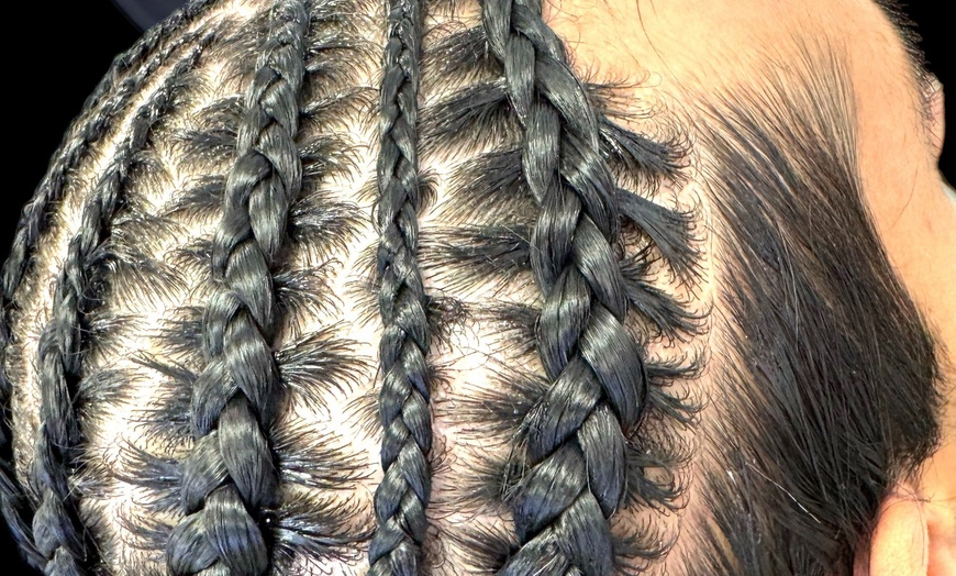 Image 4: CPD Beginner Braiding Course – Accredited Certification Masterclass