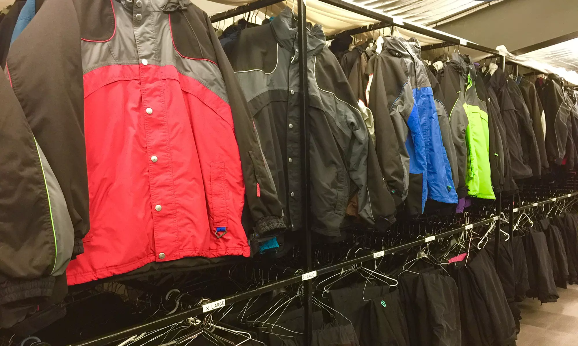 Unleash Your Inner Snow Pro with Ski & Snowboard Equipment Hire