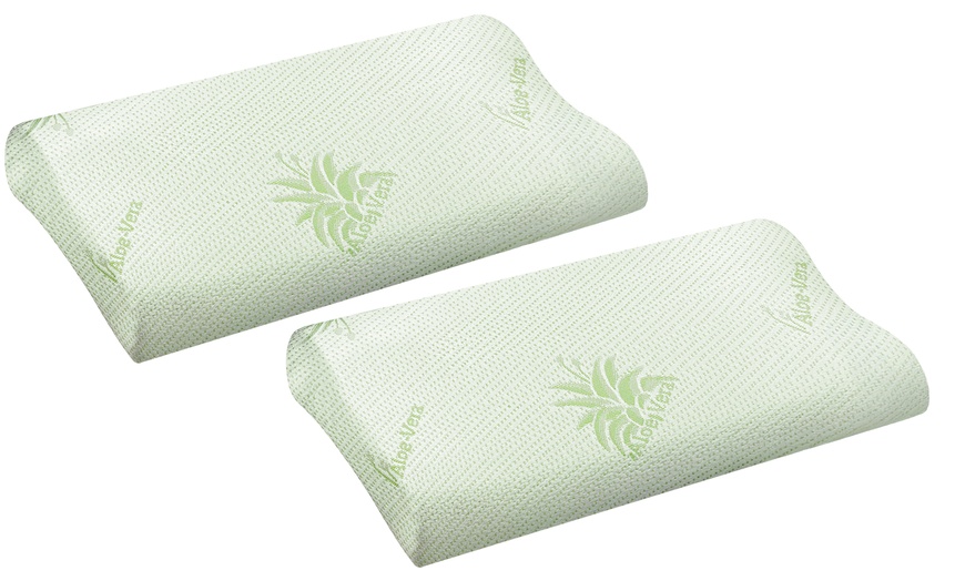 Image 4: Almohada cervical con espuma viscoelástica y funda de aloe vera