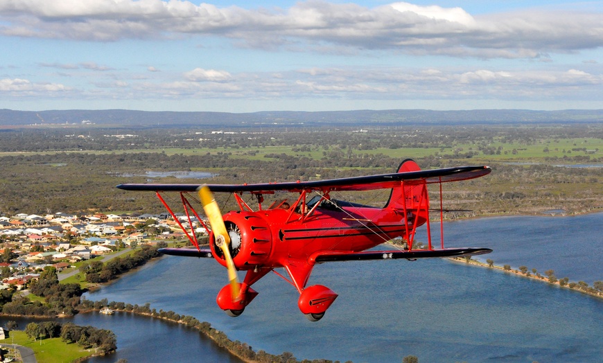 Image 2: 30 or 60 Minute Joy Flight at Ozwest Aviation