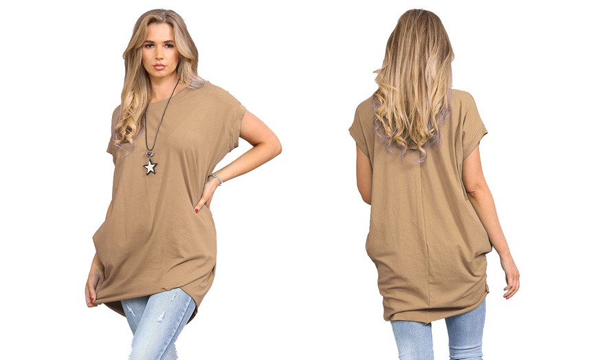 Image 2: Oversized Cotton T-Shirt with Free Necklace