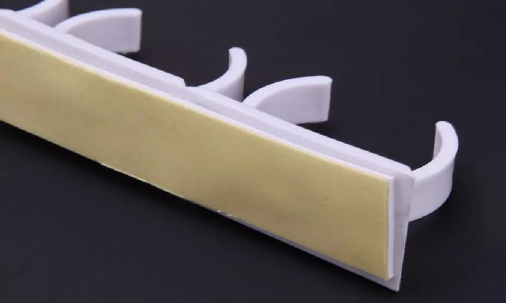 Lot de 4, 8 ou 12 barrettes porte épices 5 clips adhésives - Image 4