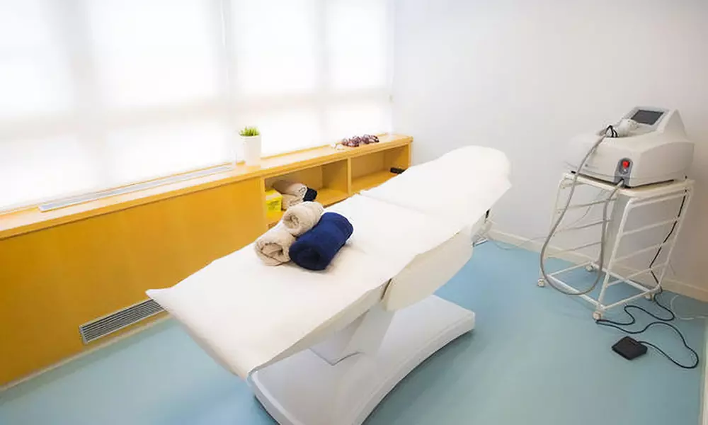 2 o 4 sesiones de masaje drenaje linfático con cavitación para 1