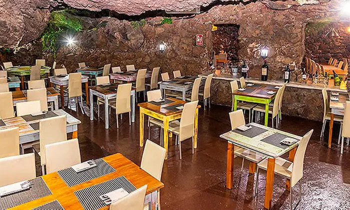 ♨ Menú clásico o Premium en La Cueva Caprichosa