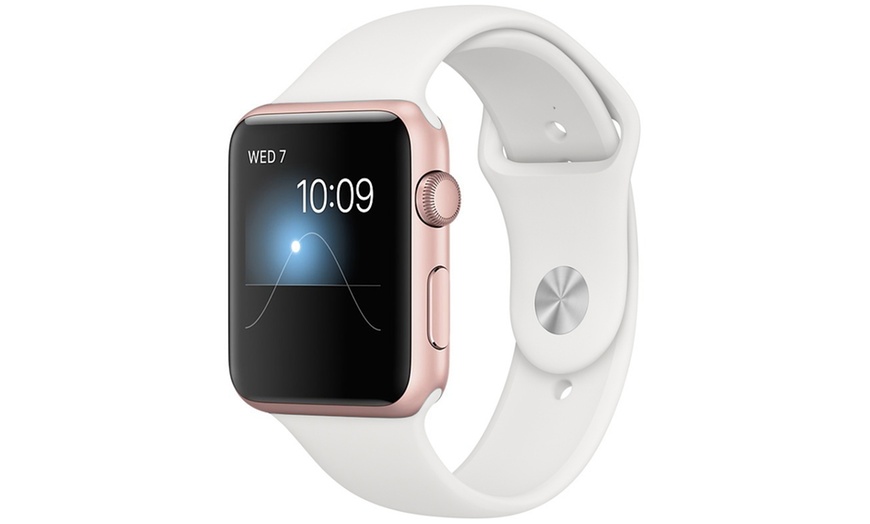 Image 4: Refurbished Apple Watch