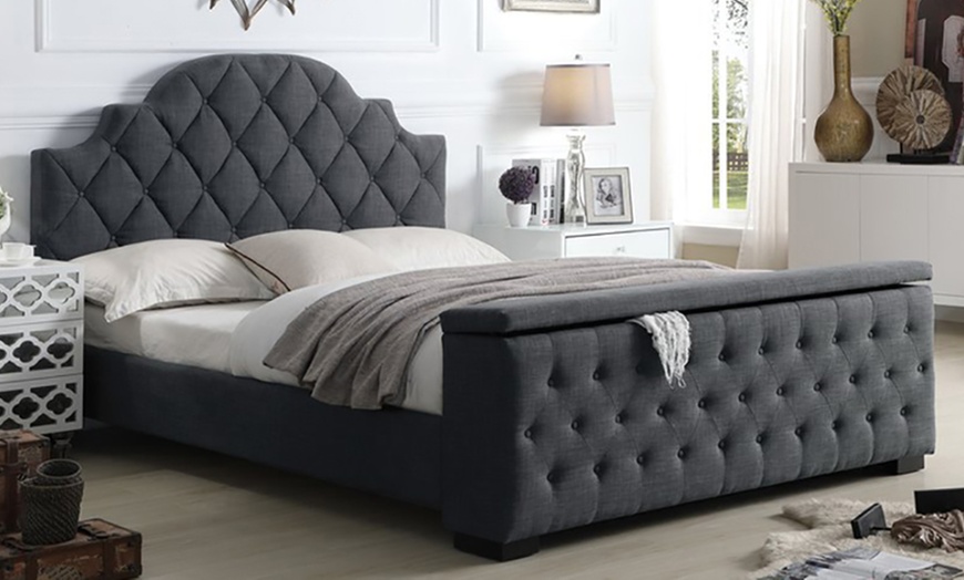 Image 9: Footboard Storage Bed