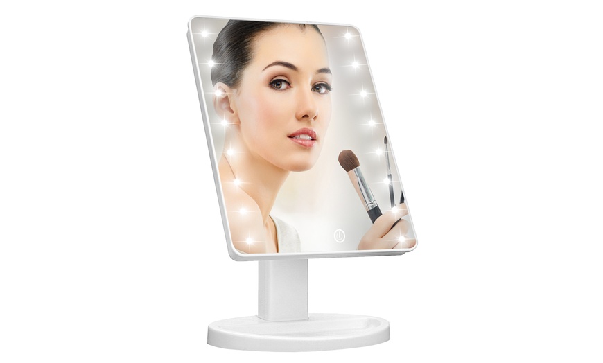 Image 5: 16 LED Touch-Controlled Vanity Makeup Mirror