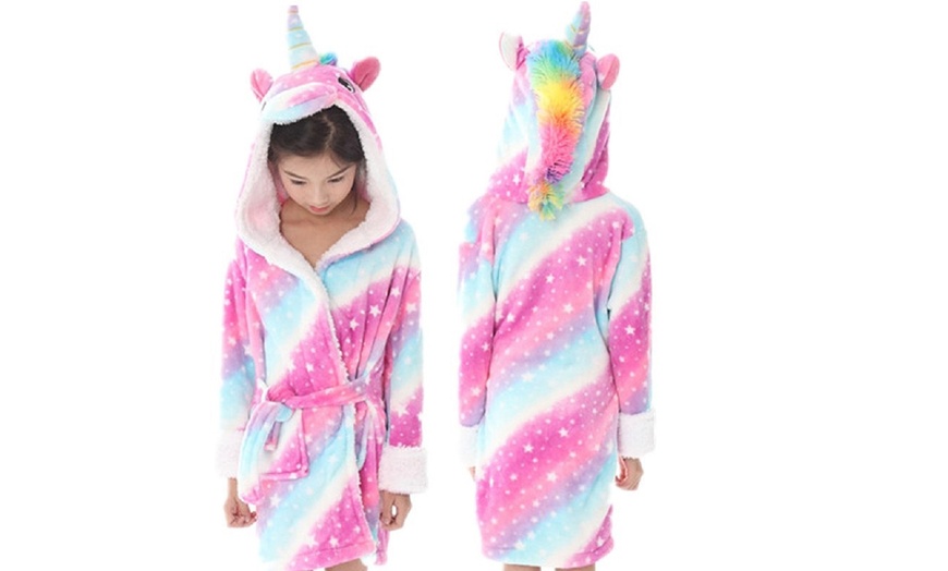 Image 7: Unicorn Dressing Gown