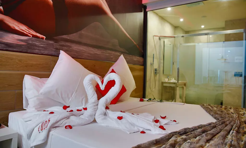 Valencia: Junior o Master Suite con desayuno y botella de cava