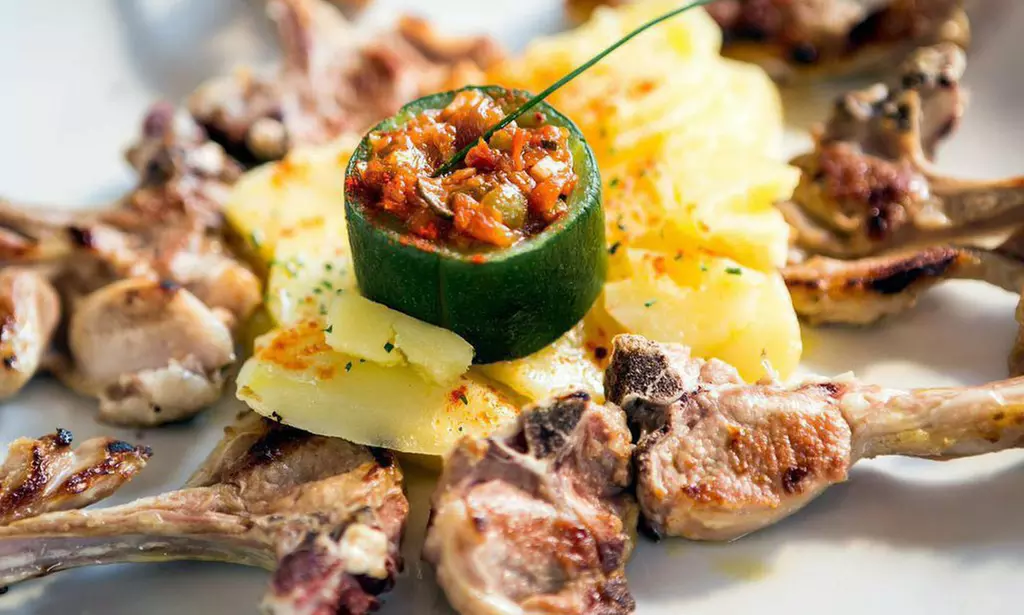 Experiencia gastronómica en la naturaleza en Restaurante San Francisco