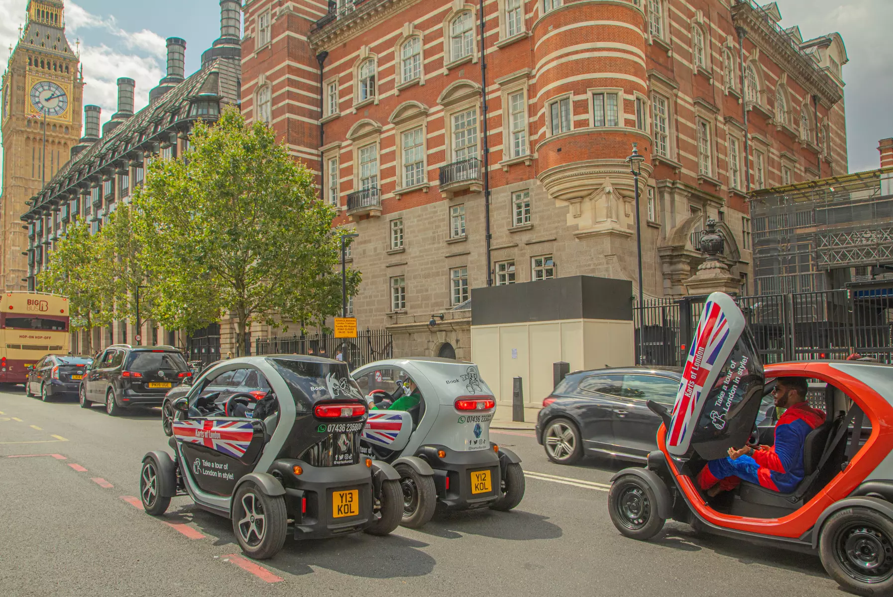 Karts of London Guided Tour: Iconic Landmarks, Unforgettable Thrills