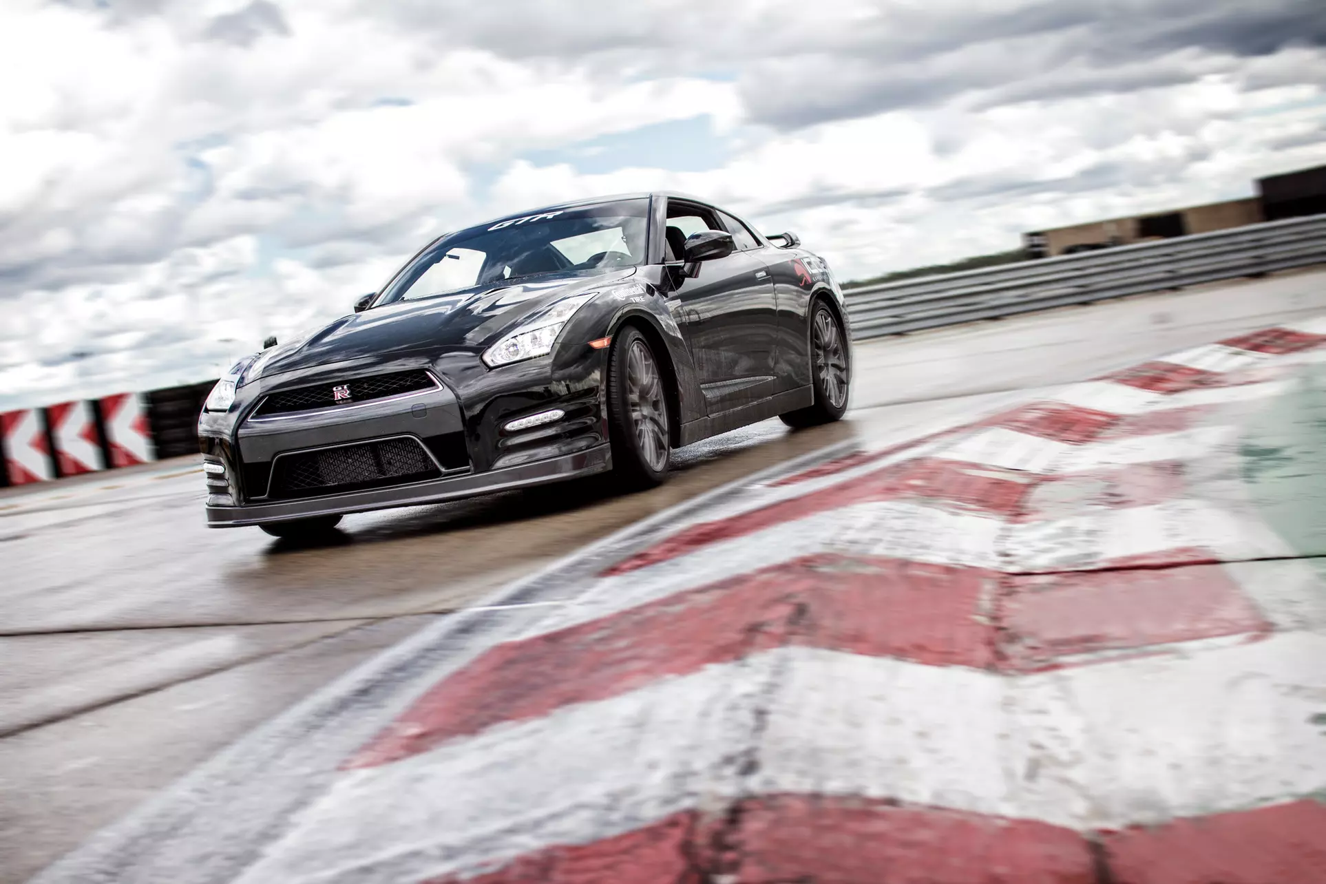 Two Laps Driving a Nissan GTR, Ferrari, or Lamborghini at Circuit ICAR (Up to 60% Off). Four Options. - Second Medium