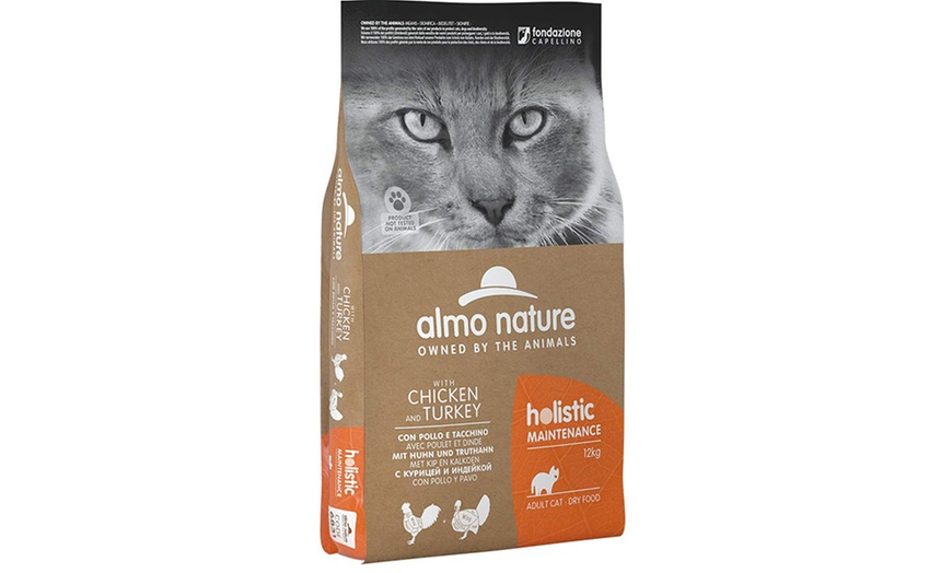 Image 21: Almo Nature 12 kg e 24 confezioni di alimenti per cani e gatti