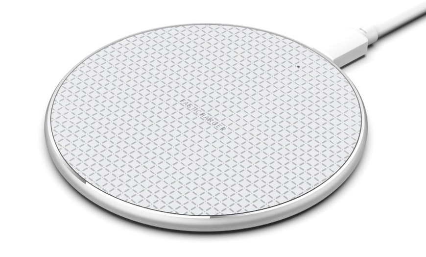 Image 8: Wireless Charging Pads