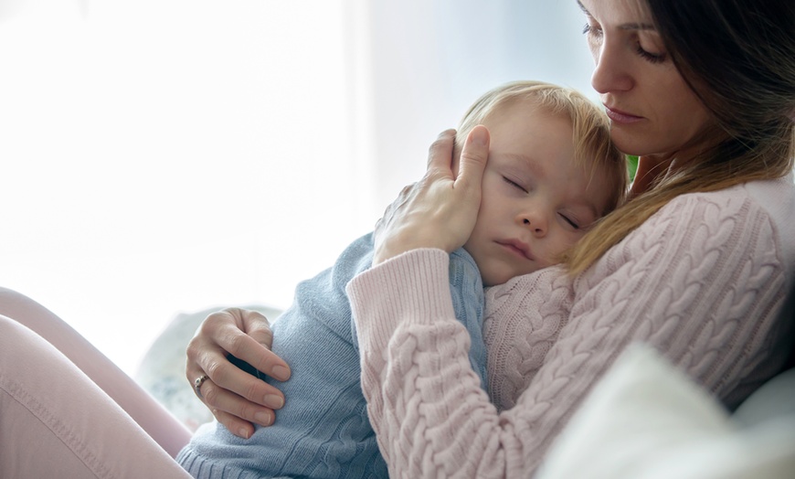 Image 1: Soin Rebozo post-partum ou bain enveloppé du nouveau-né