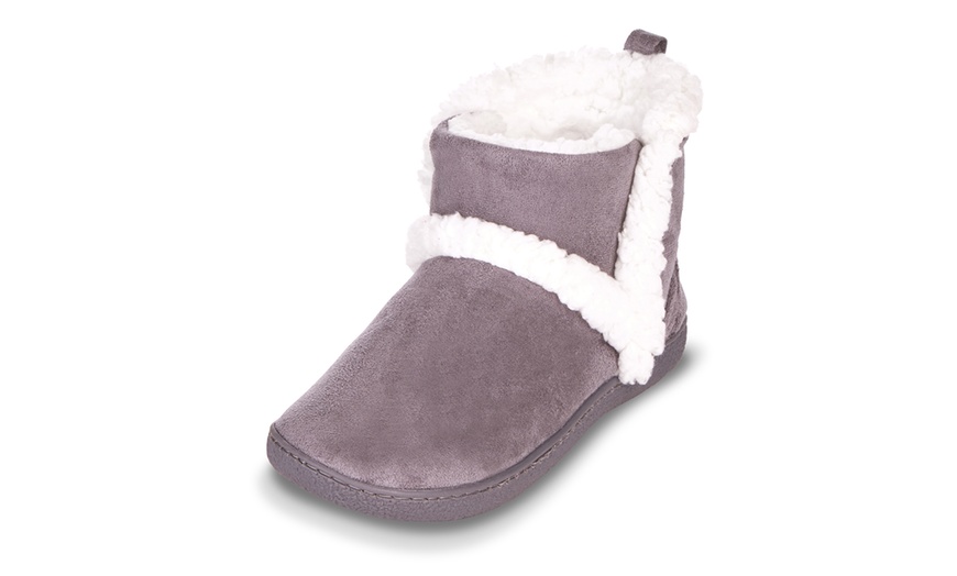 Floopi Women's Indoor/Outdoor Sherpa Fur Lined Bootie Slippers | Groupon