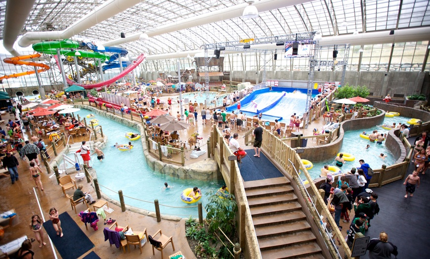 Image 2: Waterslides & Skiing at Jay Peak