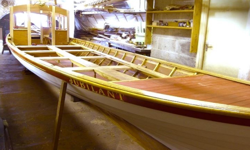 Image 7: One-Hour Boat Rental from Richmond Rowing Boat Hire