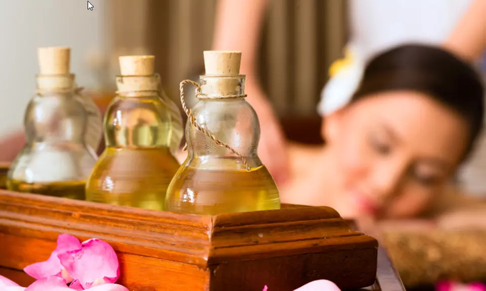 1,2, or 3 60-Min Choice of massage with Hot Stone and Aromatherapy
