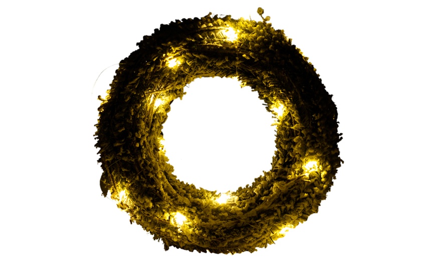 Image 5: Decorative Wreath with Warm LED 20 or 30 Lights