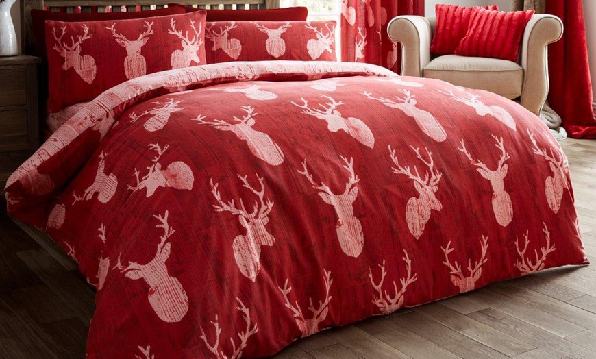 Image 1: Christmas Stags Duvet Set