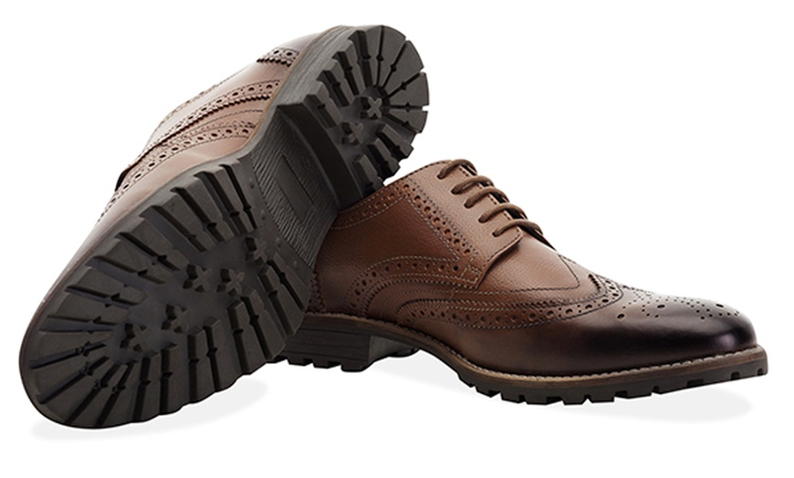 Image 11: Men's Leather Chunky Brogues