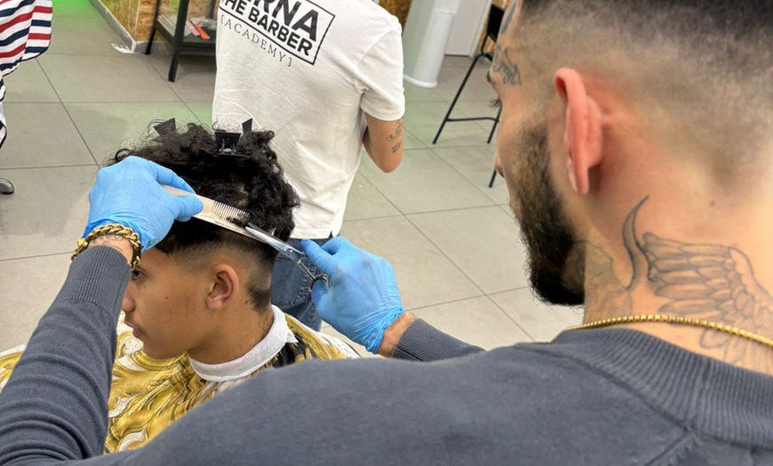 Image 5: Curso presencial de barbería de 4 meses de duración para 1 persona