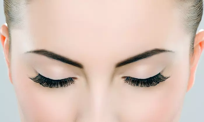 Full Set of Classic Lash Extensions or Lash Extension w/ 3D/6D Volume Set & Optional 2-Week Fill (Up to 36% Off) - Primary Image