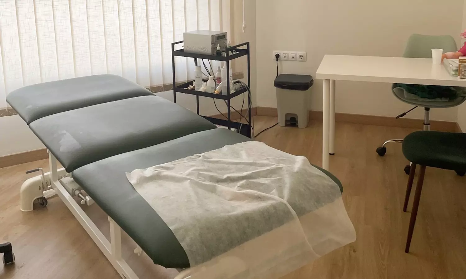 Sesiones de presoterapia con Maria Comesaña fisioterapia y osteopatia