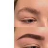 Image 11: Je wenkbrauwen zijn de lijsten van je ogen: browbehandeling naar keuze