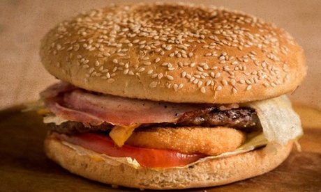 Menu hamburger di Angus scozzese per 2 o 4 persone da Piada Eccetera (sconto fino a 51%)