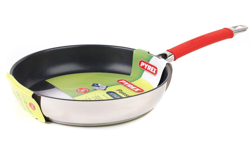 Image 16: Pyrex Cookware