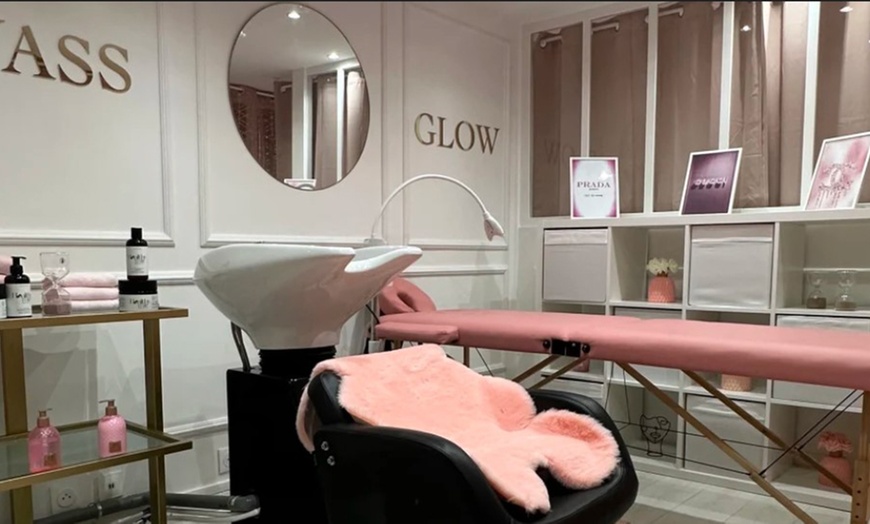 Image 3: Formule coiffure ou lissage au choix à WASS ' GLOW (jusqu'à 55% de réduction)